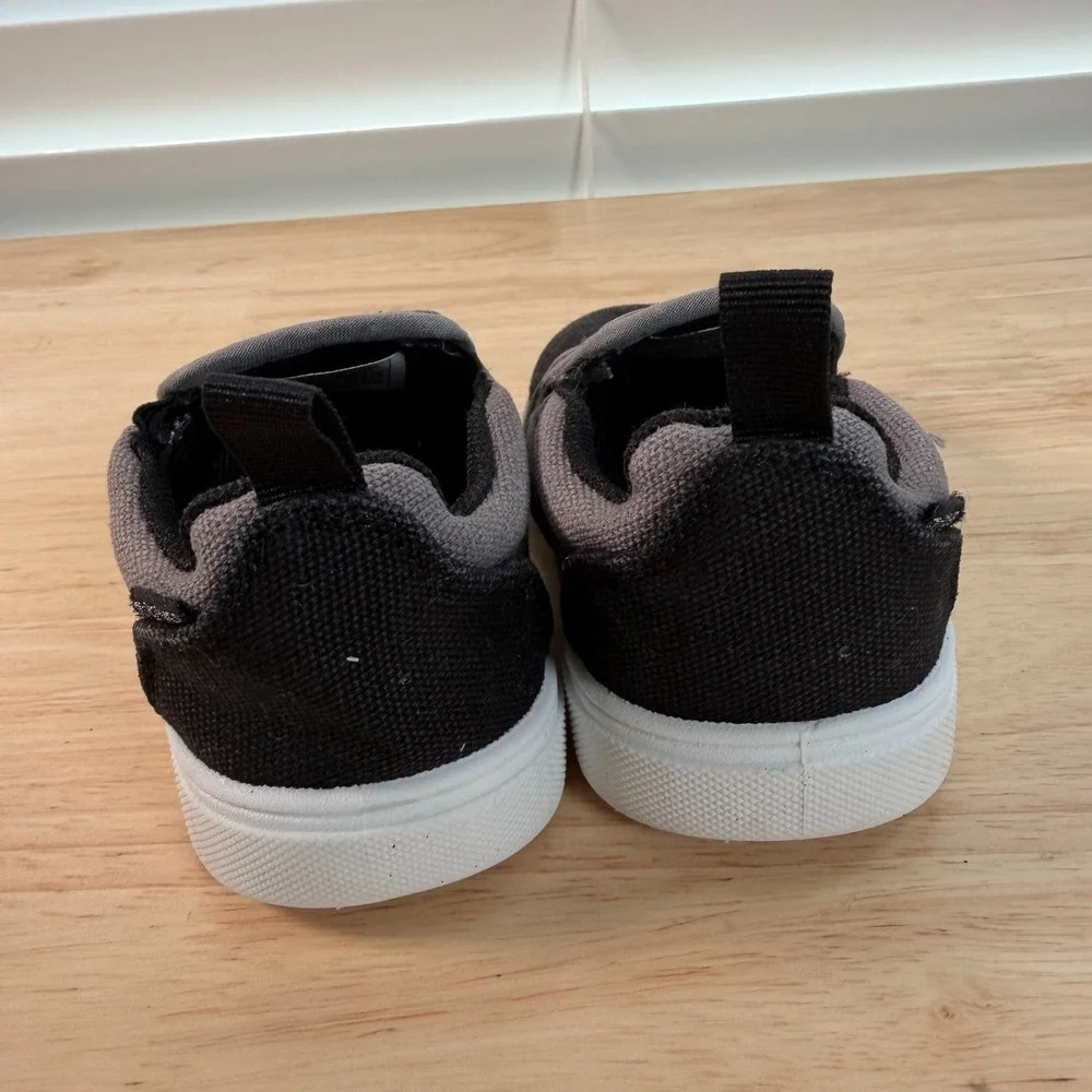 Quiksilver Sneakers Boys Black Gray Canvas Slip-On Low Top Casual Shoes - 7